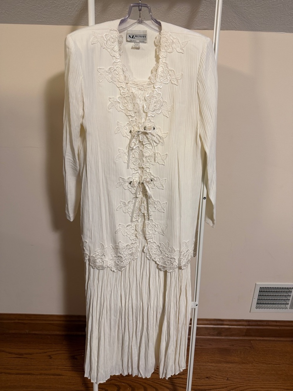 SL Petites vintage cream dress with jacket - sz 10P